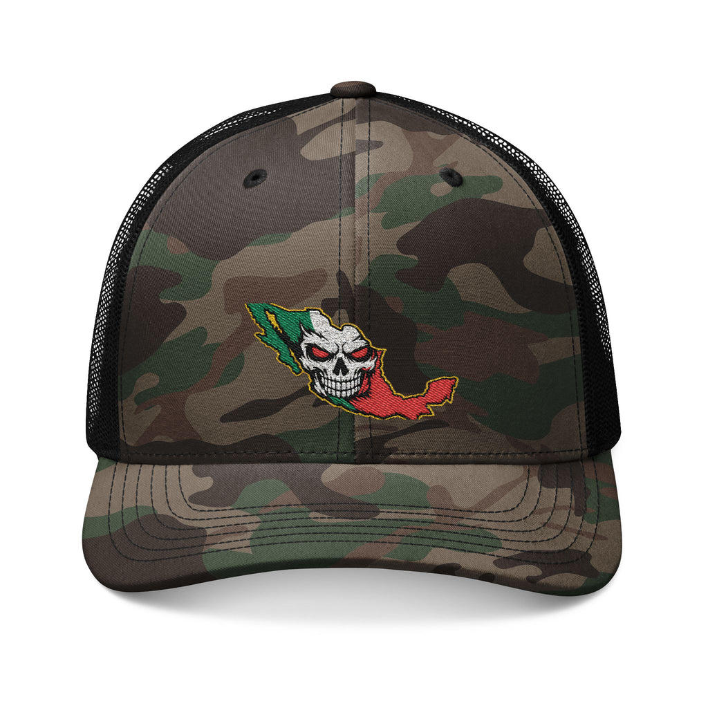 Sembrando terror skull camo trucker hat